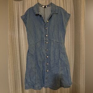 Universal Thread Light Blue Denim Top - Medium